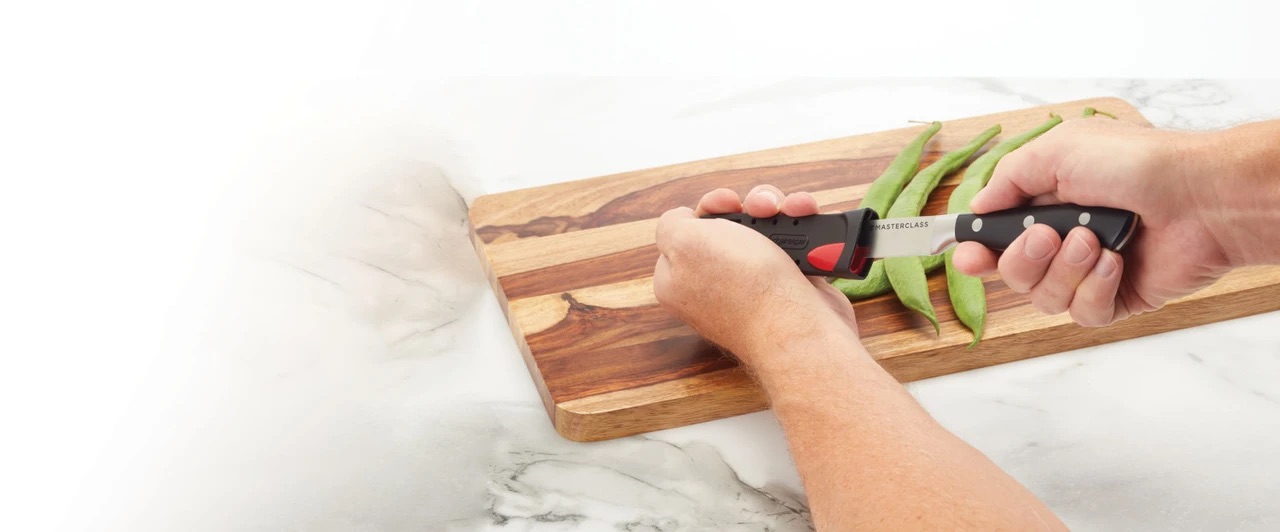 Univerzální nůž MasterClass EdgeKeeper 11,5 cm v sadě